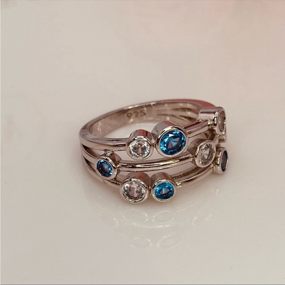 925 Sterling Silver Infinity Ring Blue & White CZ Ring - Picture 4 of 5